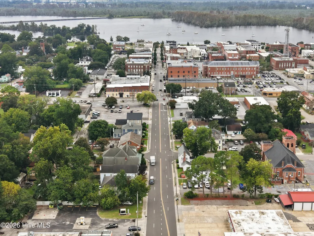 403 Market Street Washington, NC 27889
