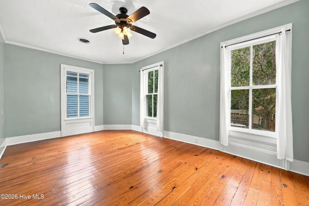 403 Market Street Washington, NC 27889