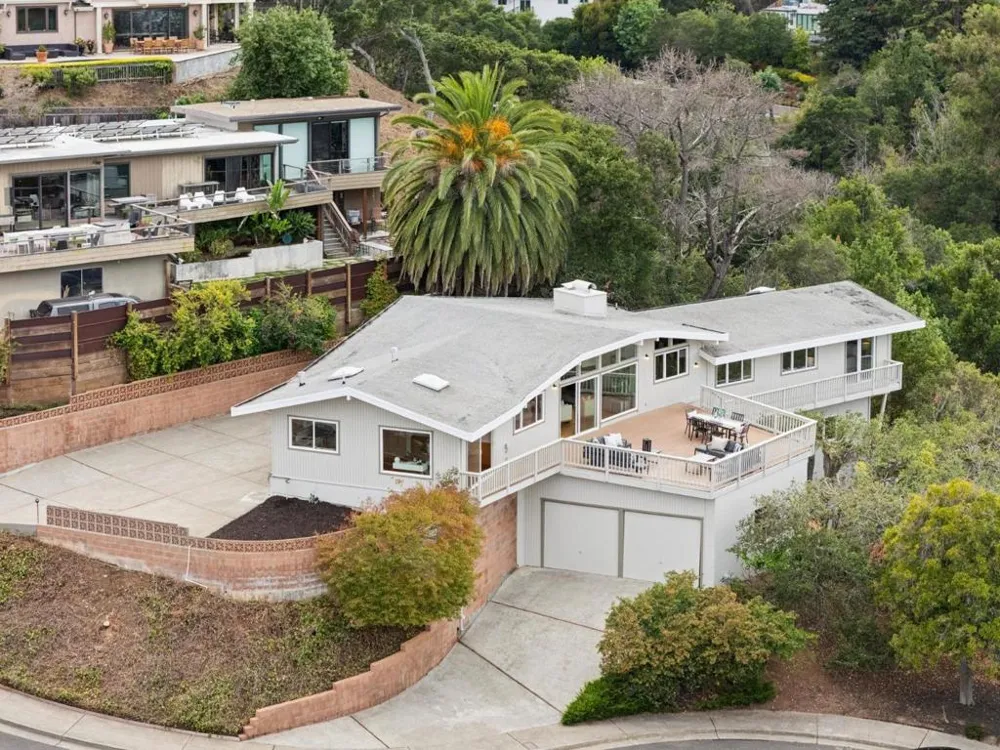 5 Belvedere Court Burlingame, CA 94010