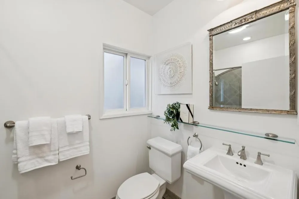 5 Belvedere Court Burlingame, CA 94010