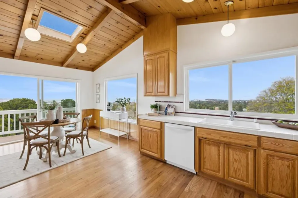 5 Belvedere Court Burlingame, CA 94010