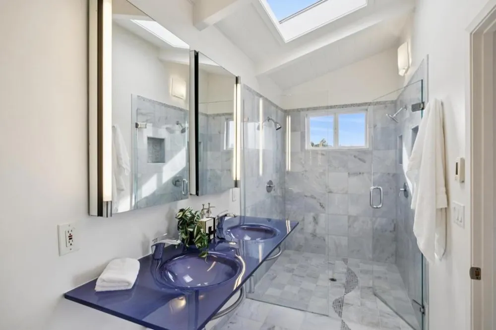 5 Belvedere Court Burlingame, CA 94010