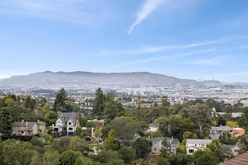5 Belvedere Court Burlingame, CA 94010
