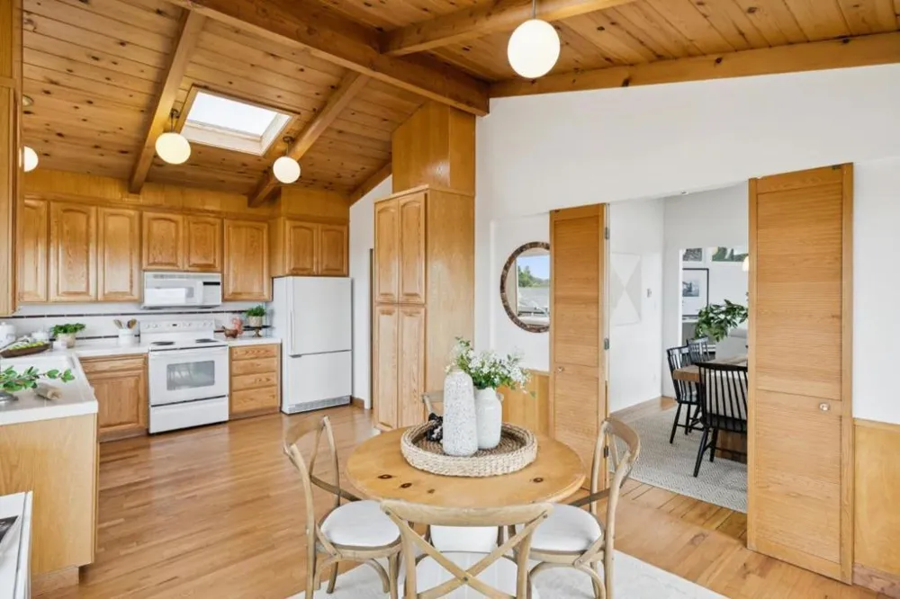 5 Belvedere Court Burlingame, CA 94010