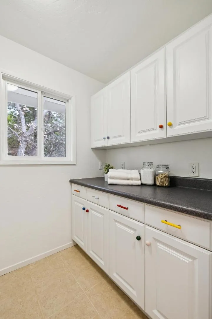 5 Belvedere Court Burlingame, CA 94010
