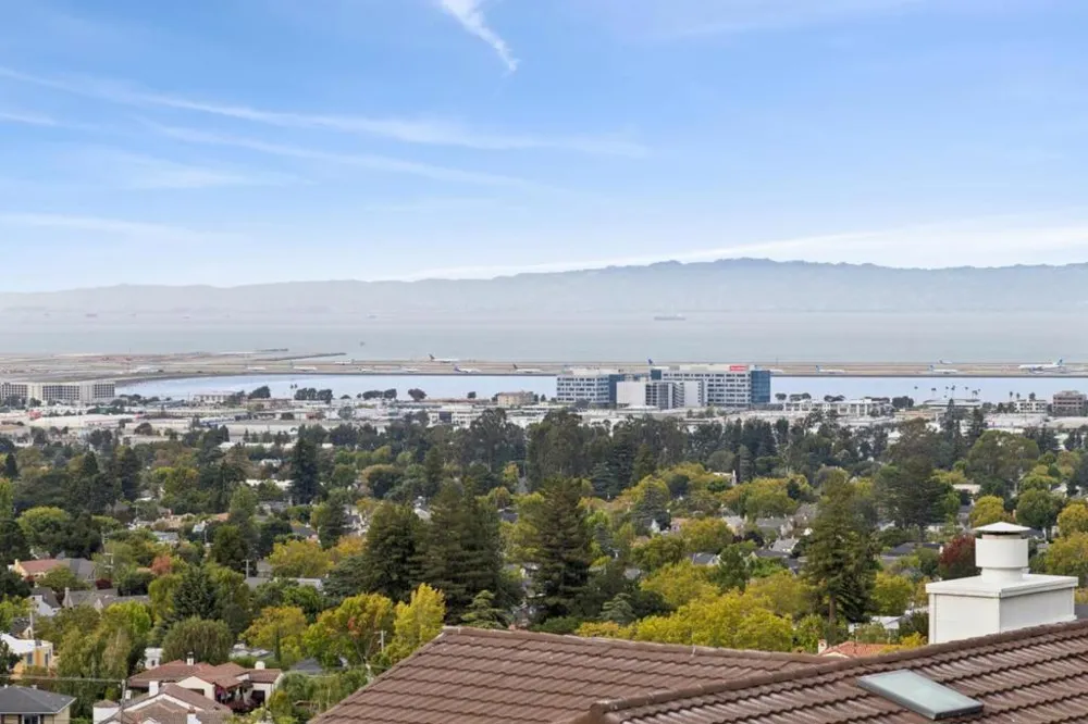 5 Belvedere Court Burlingame, CA 94010