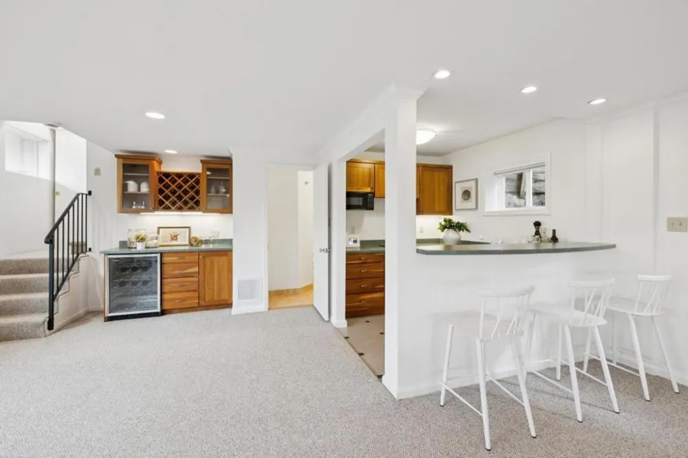 5 Belvedere Court Burlingame, CA 94010