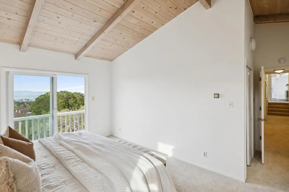5 Belvedere Court Burlingame, CA 94010