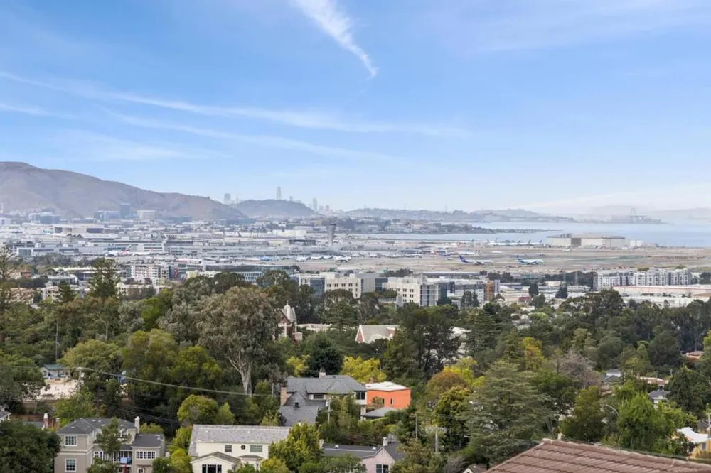 5 Belvedere Court Burlingame, CA 94010