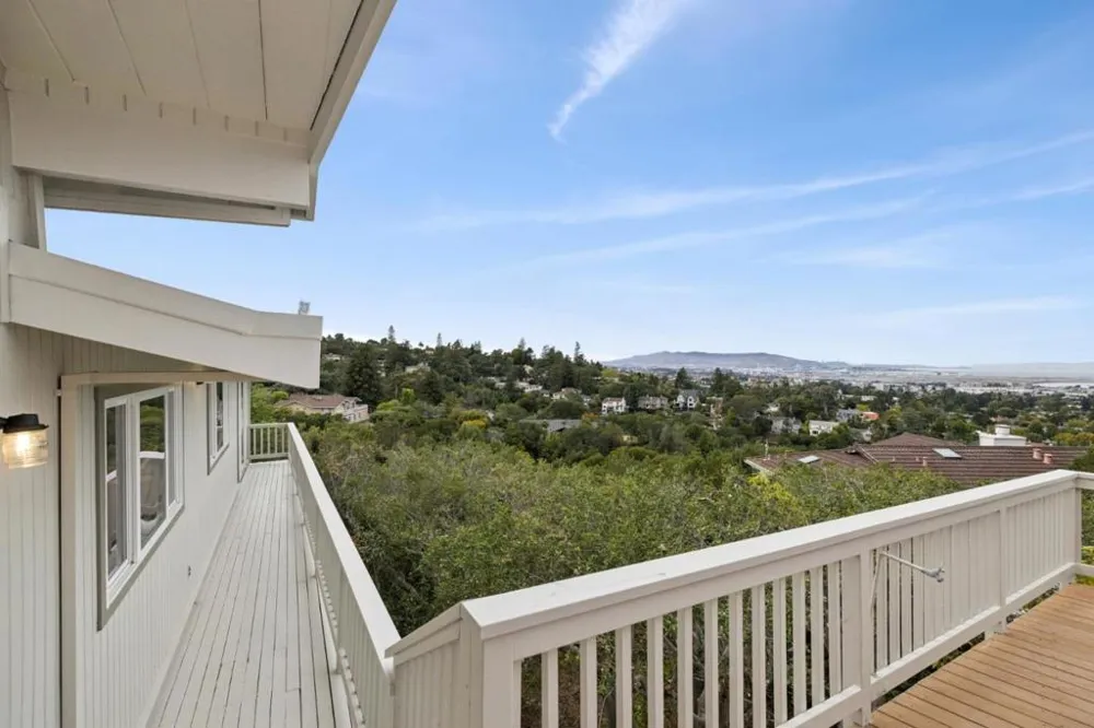 5 Belvedere Court Burlingame, CA 94010