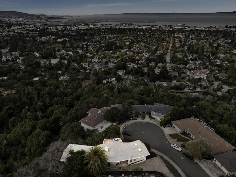 5 Belvedere Court Burlingame, CA 94010