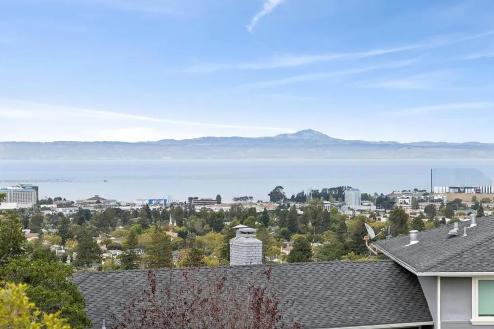 5 Belvedere Court Burlingame, CA 94010