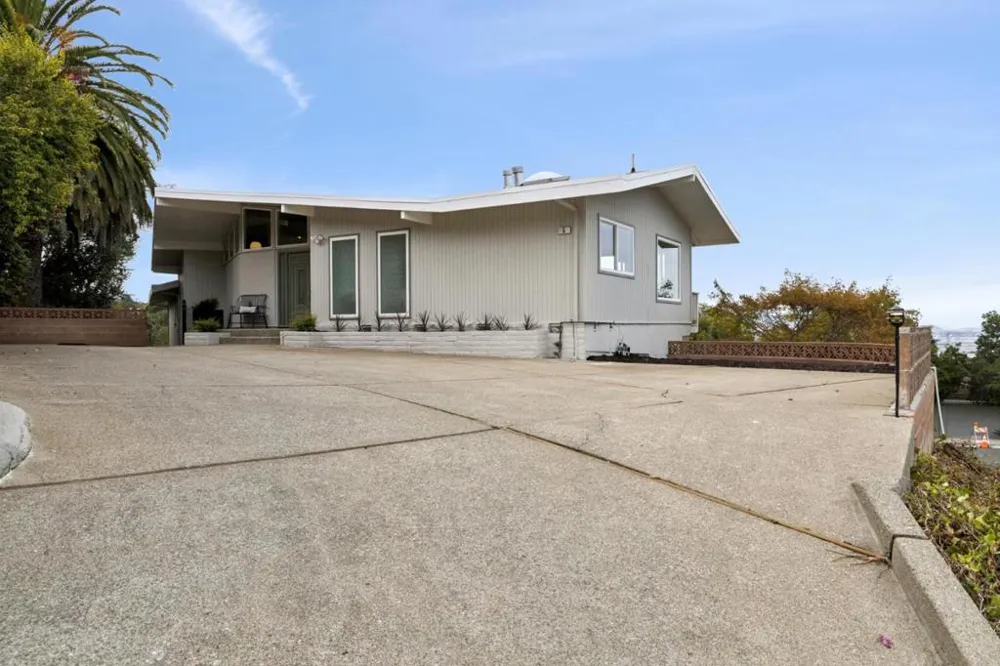 5 Belvedere Court Burlingame, CA 94010