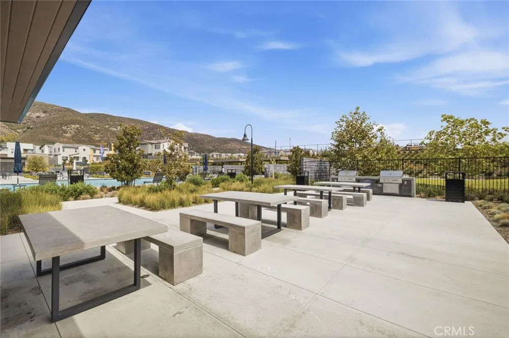 15842 Butterfly Drive Fontana, CA 92336