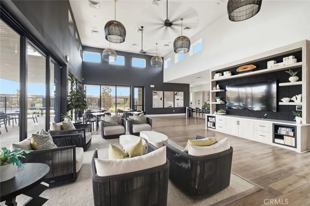 15842 Butterfly Drive Fontana, CA 92336