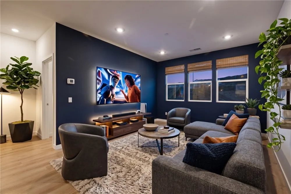 15842 Butterfly Drive Fontana, CA 92336