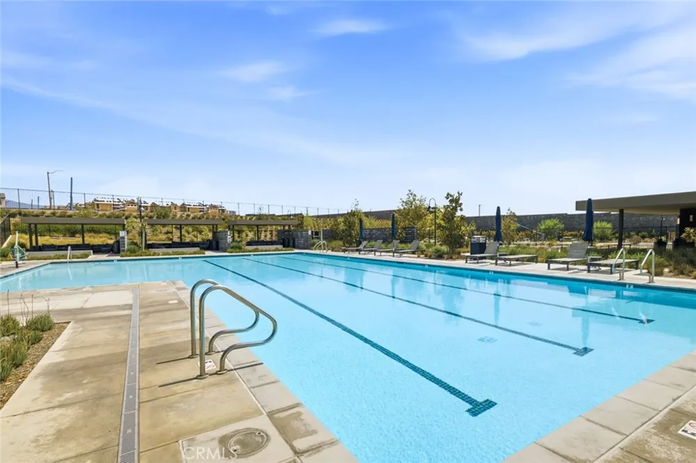 15842 Butterfly Drive Fontana, CA 92336