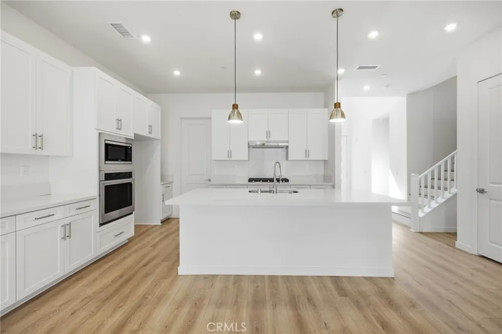 15842 Butterfly Drive Fontana, CA 92336