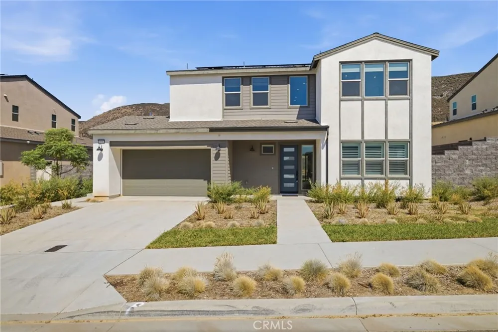15842 Butterfly Drive Fontana, CA 92336