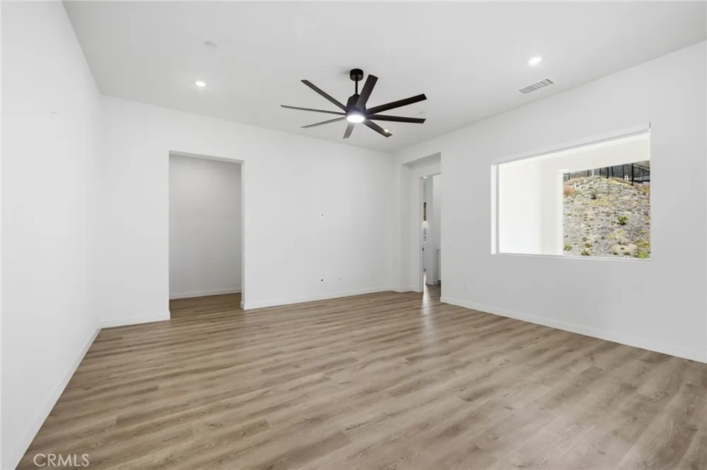 15842 Butterfly Drive Fontana, CA 92336