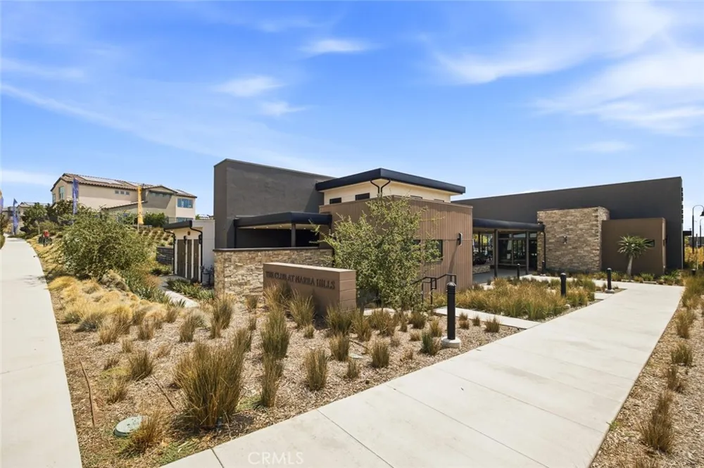 15842 Butterfly Drive Fontana, CA 92336