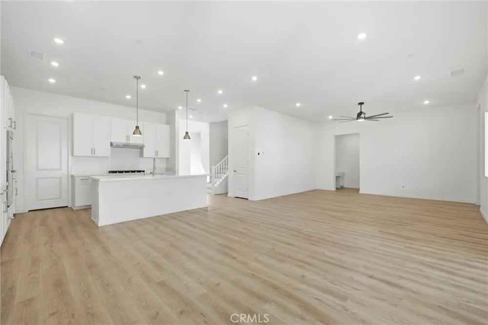 15842 Butterfly Drive Fontana, CA 92336