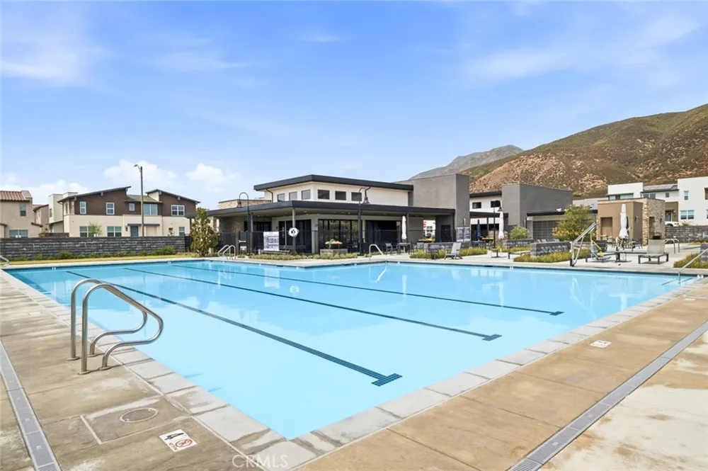 15842 Butterfly Drive Fontana, CA 92336