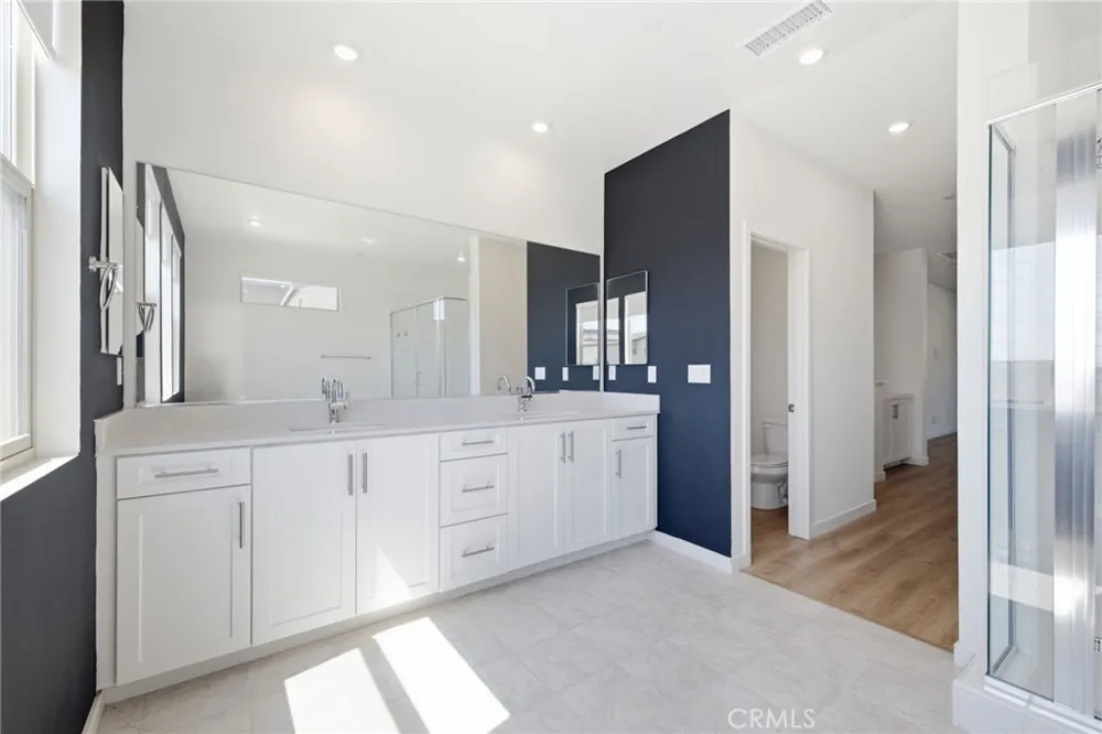 15842 Butterfly Drive Fontana, CA 92336