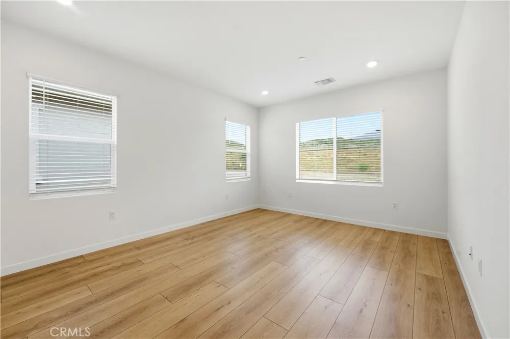 23720 Wilcox Drive Newhall, CA 91321