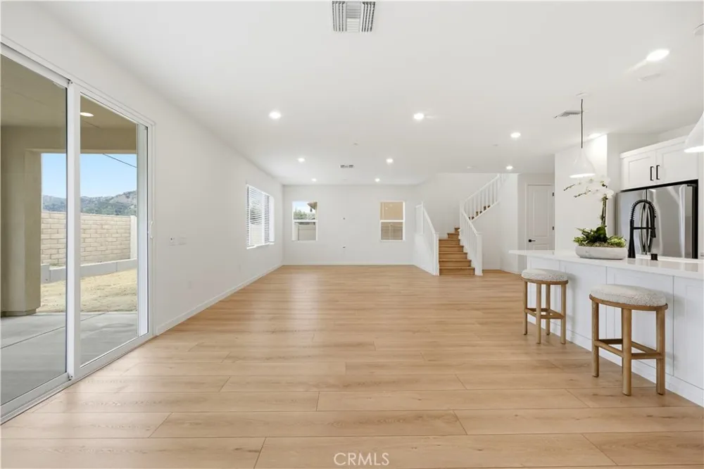 23720 Wilcox Drive Newhall, CA 91321