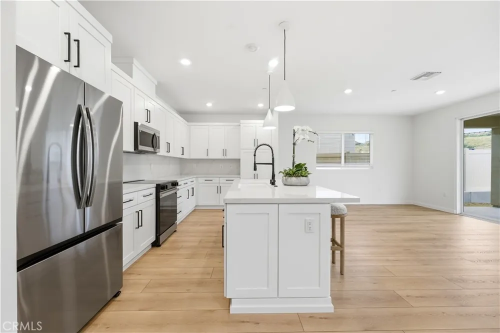 23720 Wilcox Drive Newhall, CA 91321