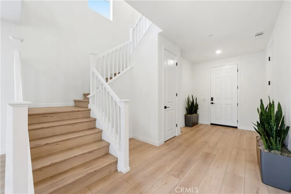 23720 Wilcox Drive Newhall, CA 91321