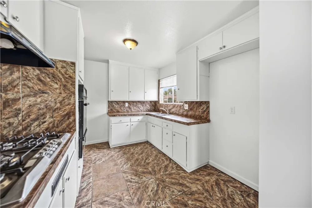 38539 Dunmore Palmdale, CA 93550