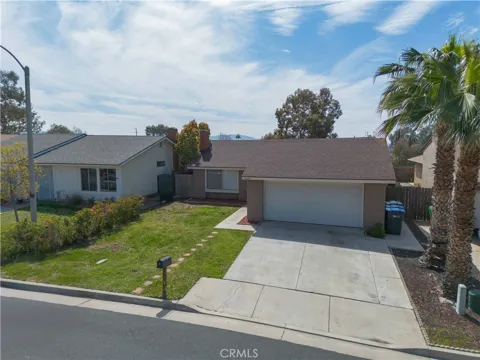 25429 Hemlock Ave