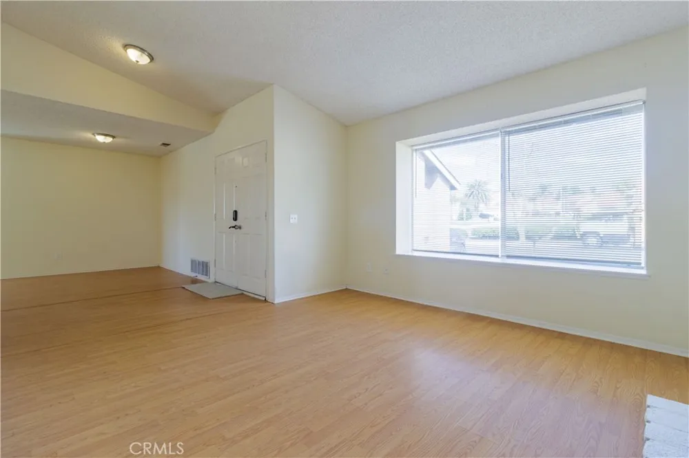 25429 Hemlock Ave Moreno Valley, CA 92557