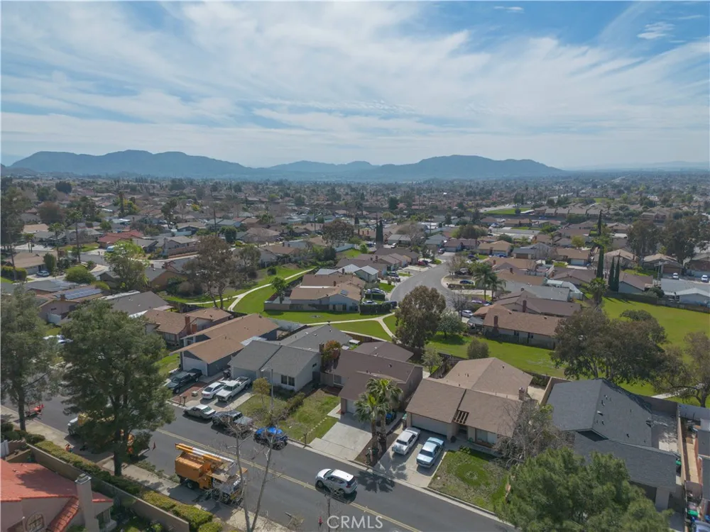 25429 Hemlock Ave Moreno Valley, CA 92557