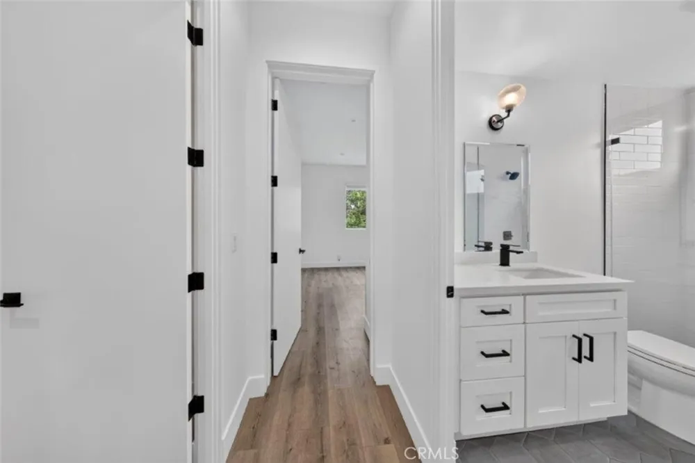 10853 Otsego Street #1/2 North Hollywood, CA 91601