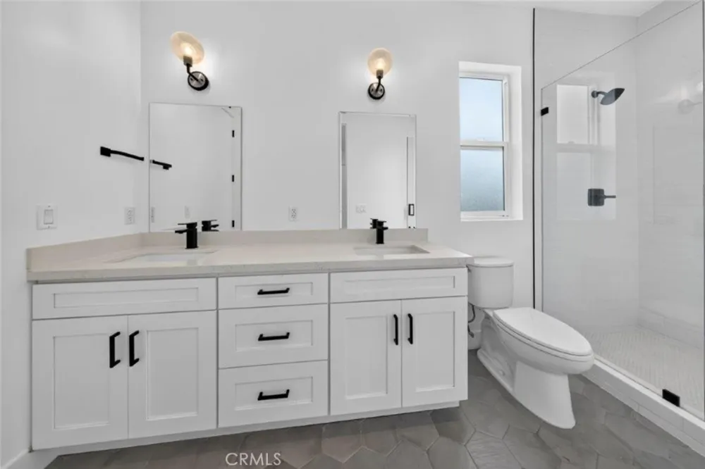10853 Otsego Street #1/2 North Hollywood, CA 91601