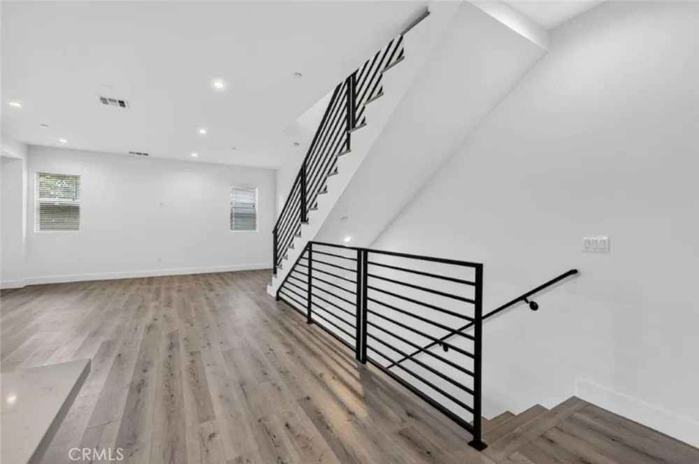 10853 Otsego Street #1/2 North Hollywood, CA 91601