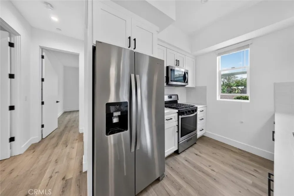 10853 Otsego Street #1/2 North Hollywood, CA 91601