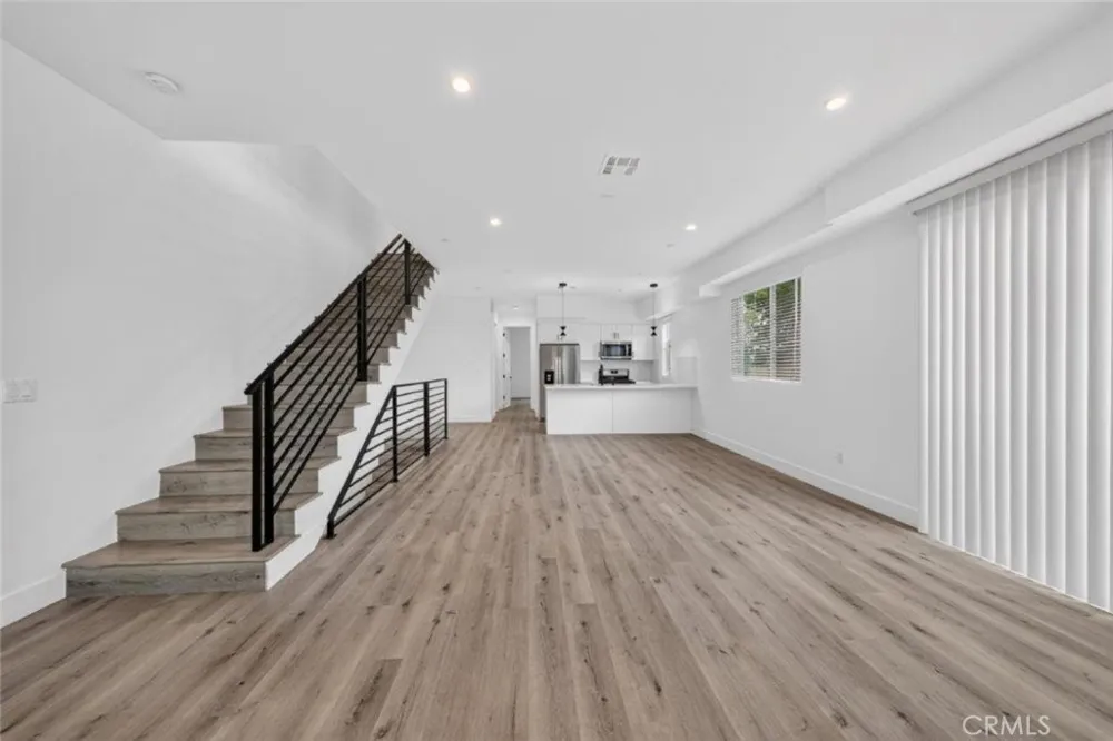 10853 Otsego Street #1/2 North Hollywood, CA 91601