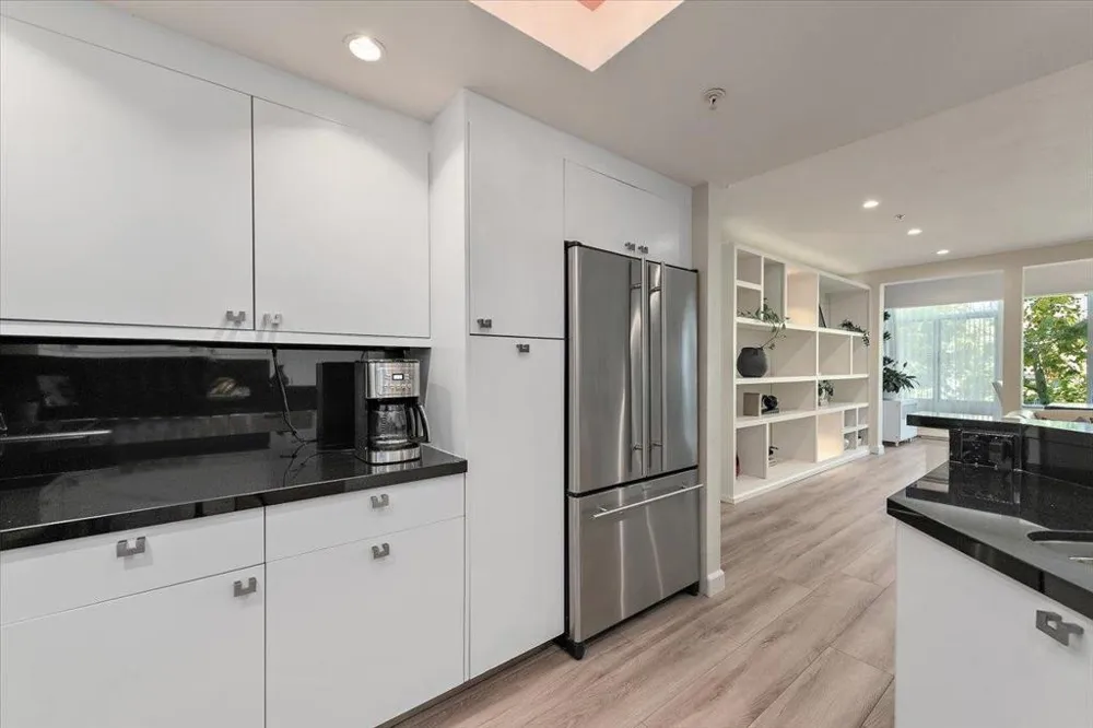46 W Julian Street #333 San Jose, CA 95110