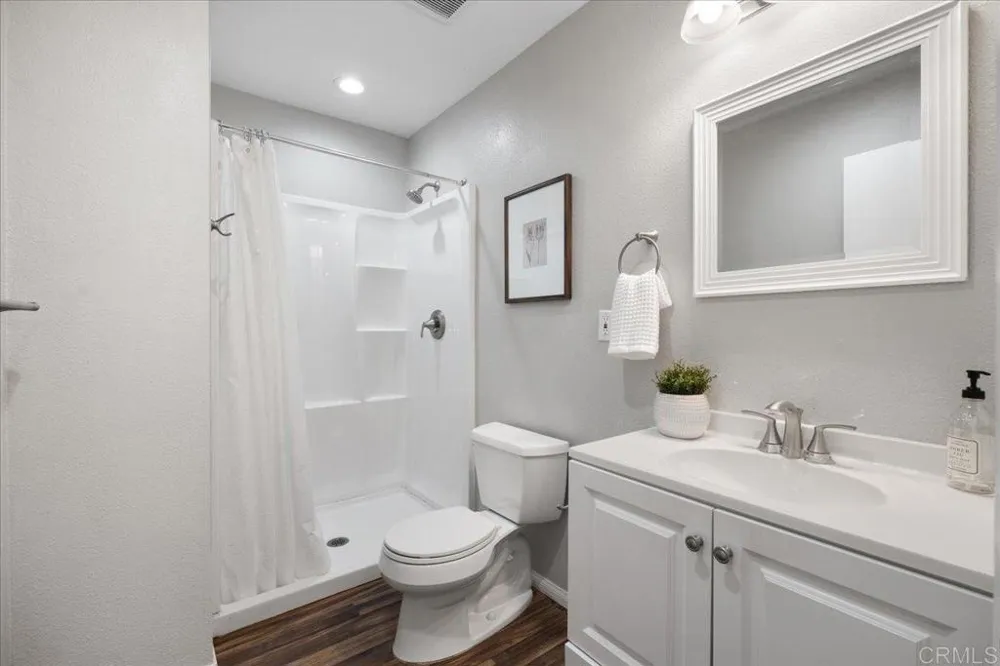 328 Winsome Place Encinitas, CA 92024