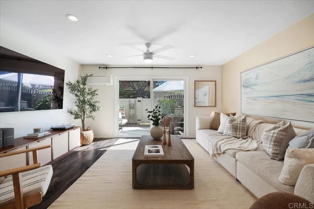 328 Winsome Place Encinitas, CA 92024