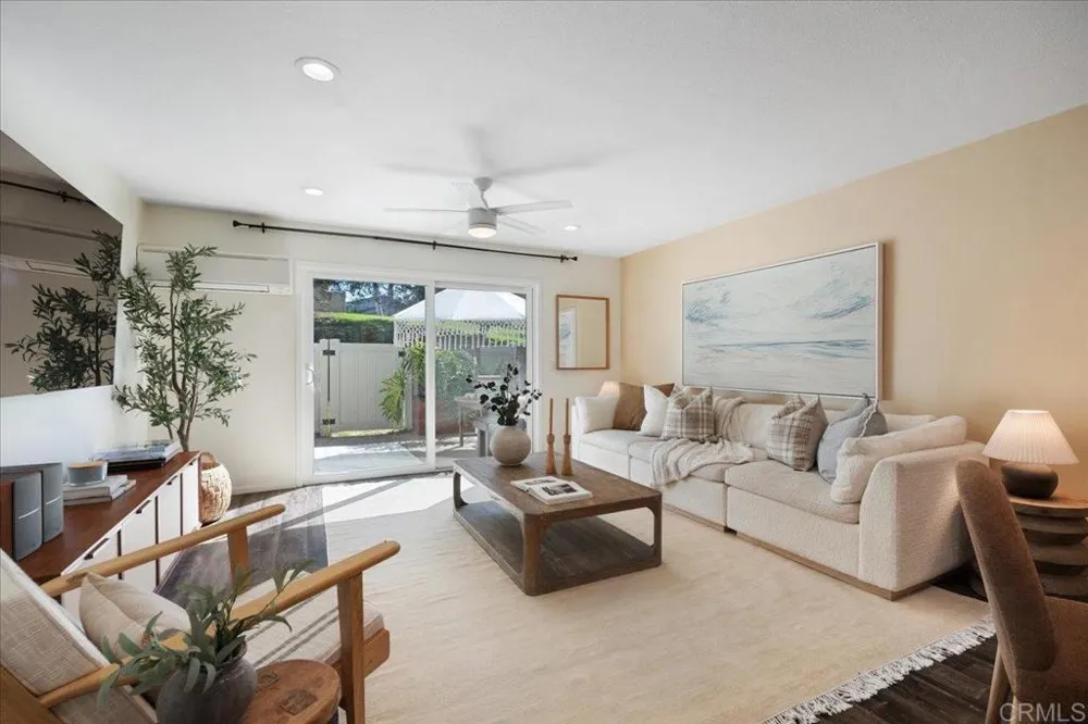 328 Winsome Place Encinitas, CA 92024