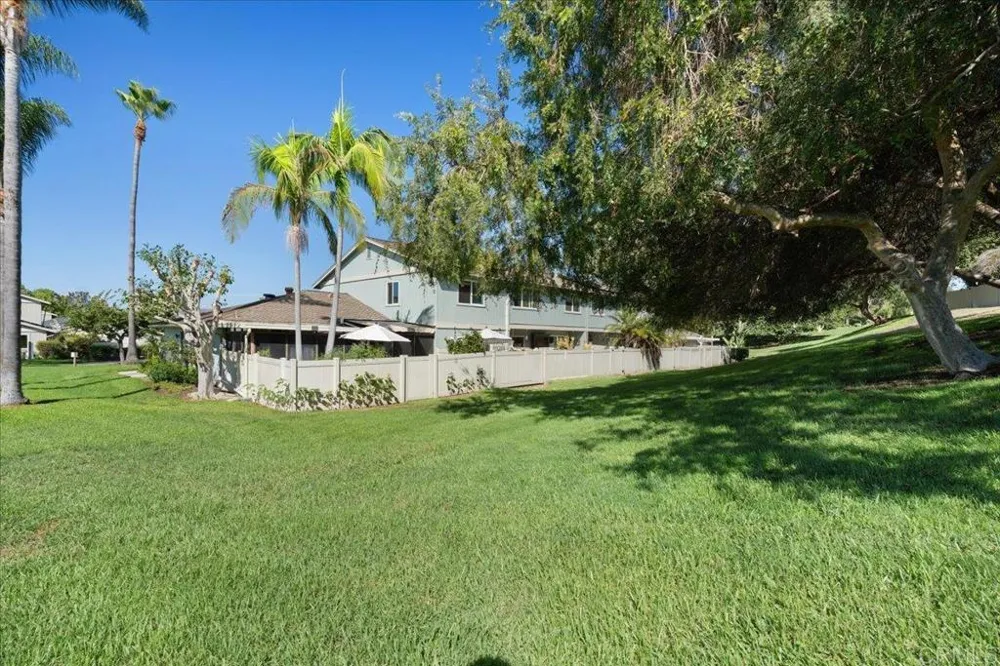 328 Winsome Place Encinitas, CA 92024