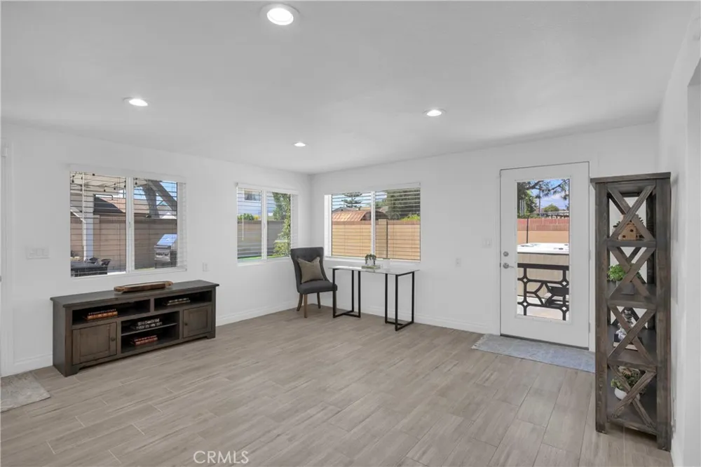 10191 Noel Cypress, CA 90630