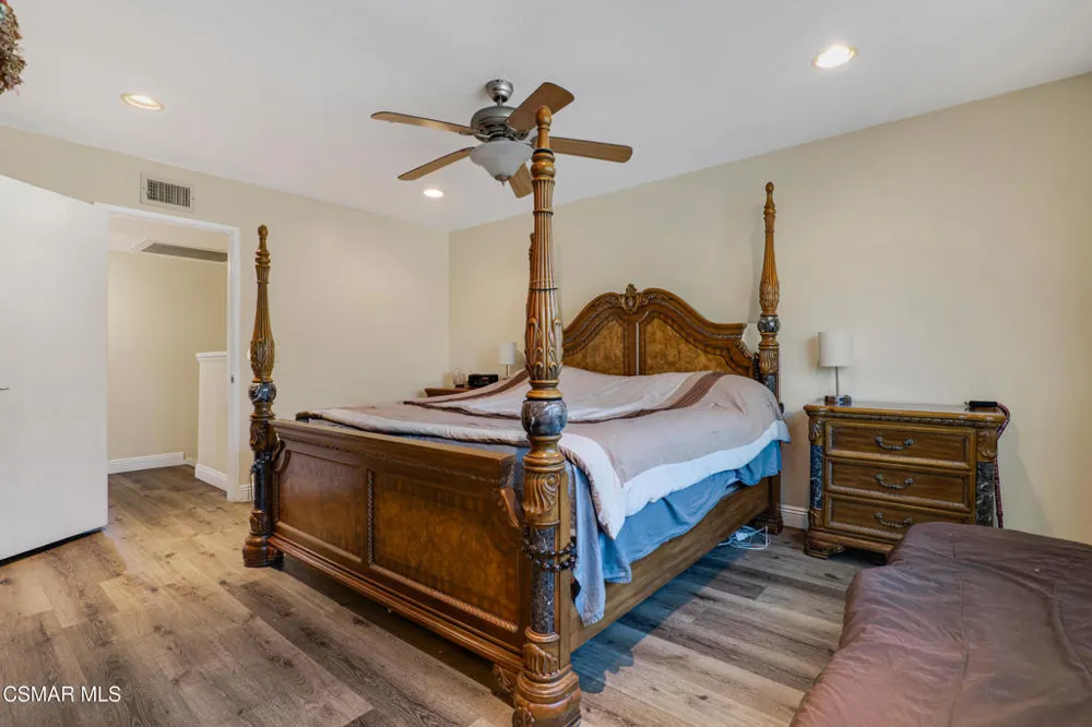 1041 Balsamo Avenue Simi Valley, CA 93065