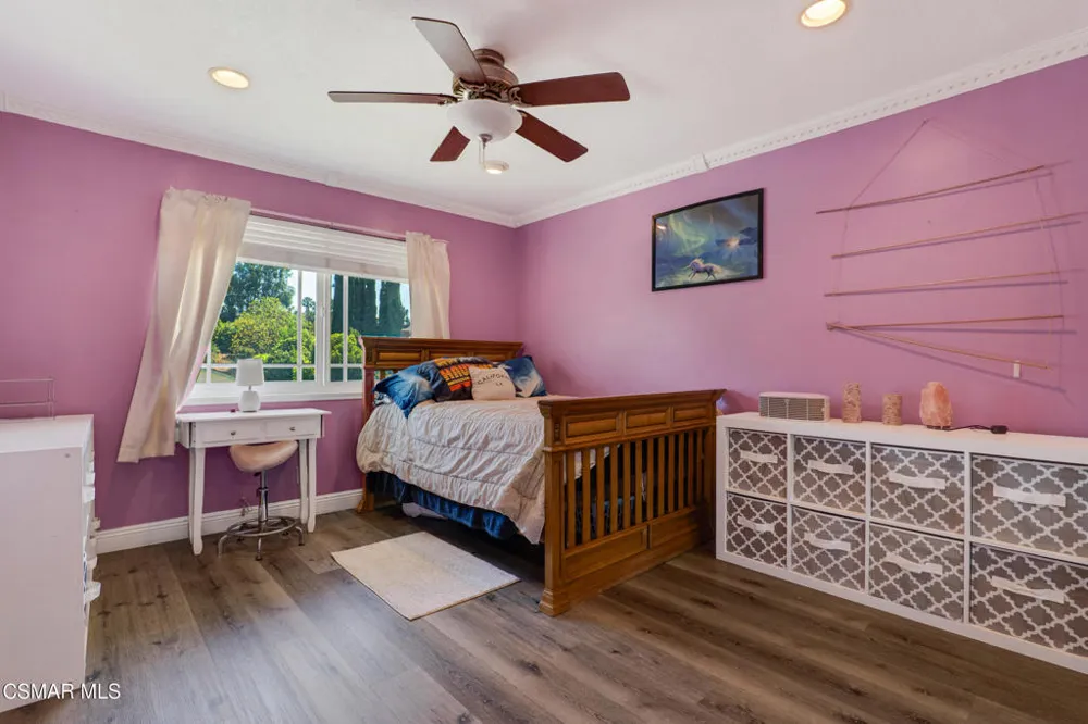 1041 Balsamo Avenue Simi Valley, CA 93065