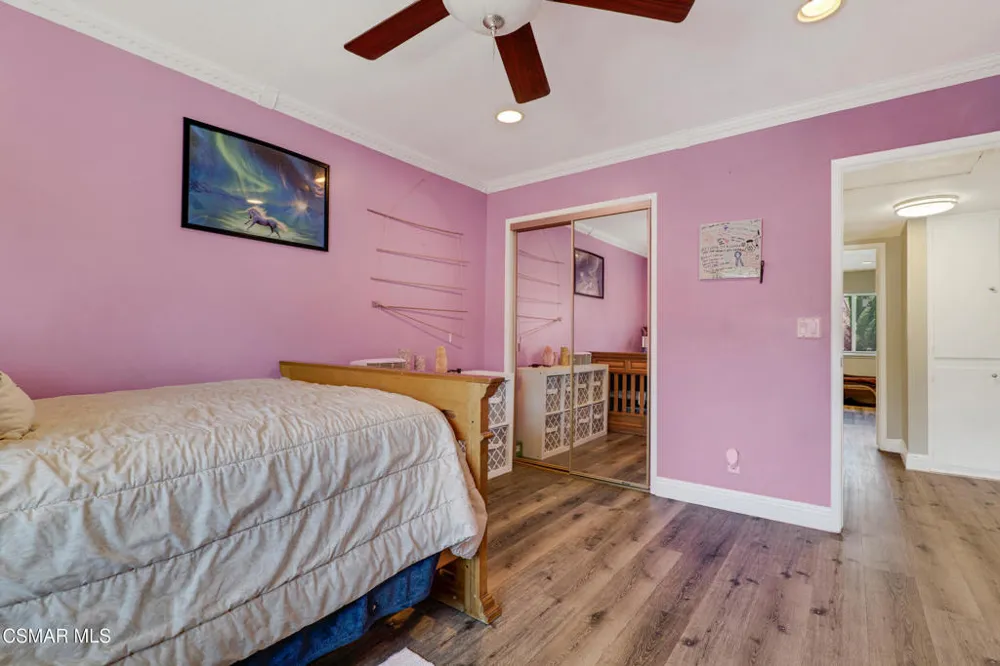 1041 Balsamo Avenue Simi Valley, CA 93065